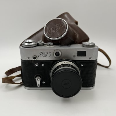 купить Фотоаппарат "ФЭД-3" с объективом "Индустар-61 Л/Д" в кофре, металл, пластик, стекло, кожа, Харьковский машиностроительный завод им. Дзержинского (ФЭД), СССР, 1961-1979 гг.