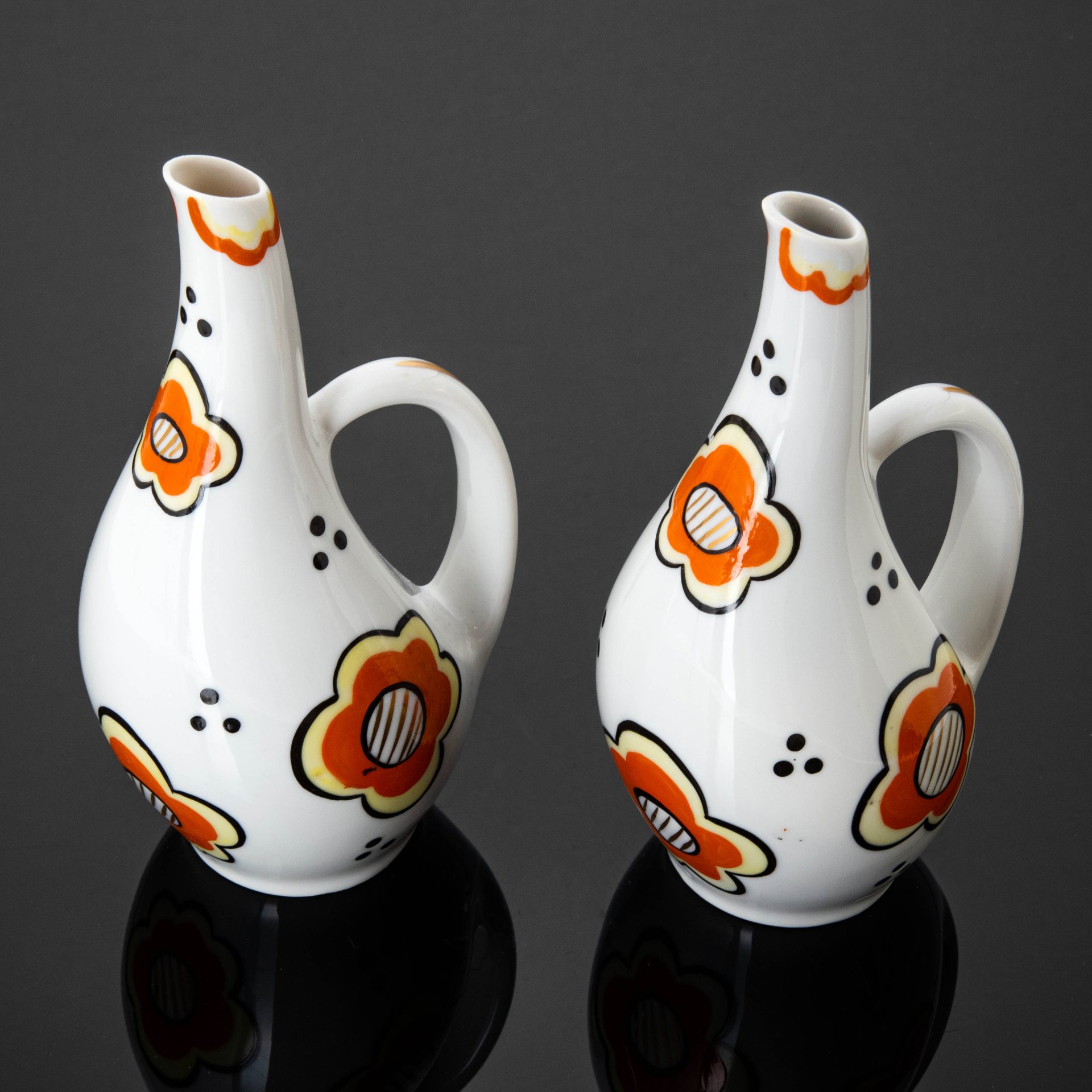 клеймо краснодарский фарфоро-фаянсовый завод «чайка». фарфоровый завод чайка ссср. завод кузнецова фаянс супница модерн 1937. чашка краснодарский фарфор чайка. краснодарский фарфоро-фаянсовый завод чайка.