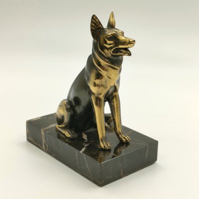 купить Статуэтка "Овчарка" на постаменте, металл, камень, золочение, Западная Европа, 1970-1990 гг.