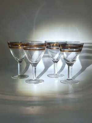 купить Набор из 4-х рюмок с декором в виде полос, стекло, золочение, Стеклозавод «Неман», СССР, 1970-1990 гг.