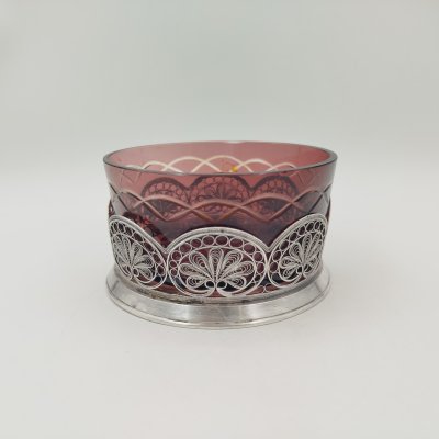 купить Сахарница из марганцевого стекла с подставкой в технике скань, мельхиор, стекло, Мстерская художественная фабрика «Ювелир», СССР, 1978 г.