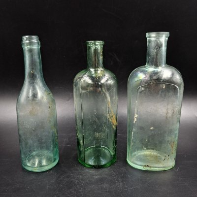 купить Набор из 3-х флаконов (бутылочек) различных форм и размеров, стекло, Европа, 1900-1940 гг.