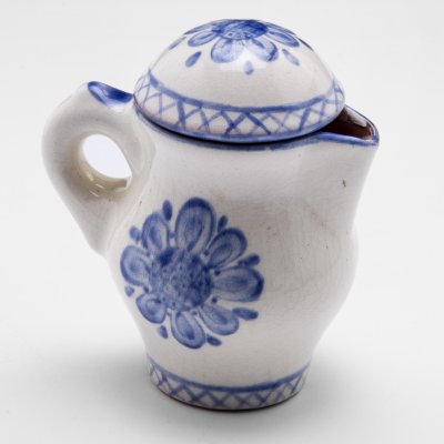 купить [с авторской подписью] Кувшинчик декоративный с изображением цветов, керамика, роспись, Россия, 1990-2010 гг.