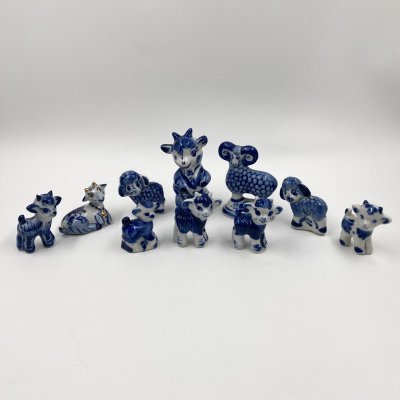 купить Набор из 10-ти статуэток "Козлята и барашки", Гжель, фарфор, роспись, золочение, Россия, 2000-2010 гг.