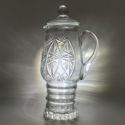 купить Кувшин для напитков с крышкой, украшенный рельефным декором, стекло, алмазная грань, СССР, 1960-1990 гг.