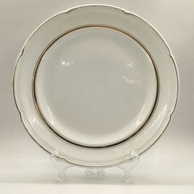 купить Большое сервировочное блюдо круглой формы с золотой каймой, фаянс, золочение, Конаковский фаянсовый завод им. М.И. Калинина (ЗиК Конаково), СССР, 1962-1974 гг.