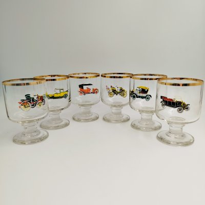 купить Набор бокалов для крепких напитков с изображением ретро-автомобилей на 6 персон, стекло, деколь, золочение, Bohemia Crystal (Bohemia Glass), Чехословакия, 1970-1990 гг.