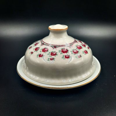 купить Маслёнка с декором в виде роз, фарфор, деколь, золочение, Freiberger Porzellan, ГДР, 1960-1990 гг.