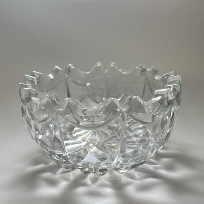 купить Салатник круглой формы с геометрическим декором и фигурным краем, хрусталь, СССР, 1970-1990 гг.