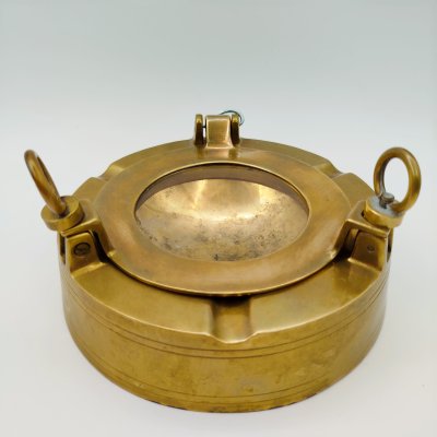 купить Пепельница "Иллюминатор" с откидной крышкой, латунь, стекло, Европа, 1980-2000 гг.