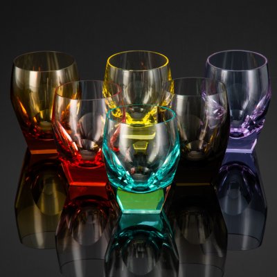 купить Набор разноцветных стаканов на 6 персон, дизайнер Rudolf Eschler, стекло, гранение, Henry Moser & Cie (Мозер), Чехословакия, 1950-1980 гг.