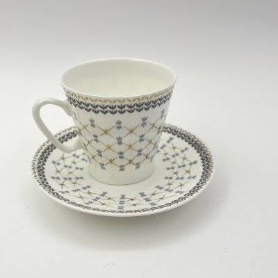 купить Пара кофейная, фарфор, деколь, золочение, Ленинградский фарфоровый завод (ЛФЗ), СССР, 1970-1990 гг.