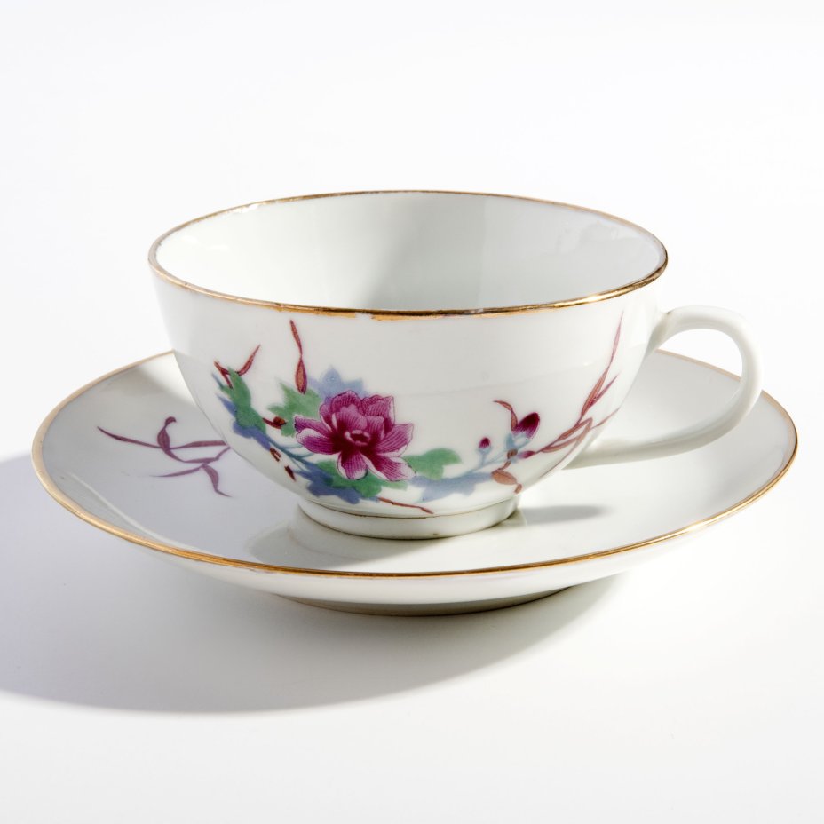 Набор чайный с цветочным декором на две персоны (8 предметов), фарфор .