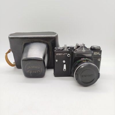 купить Фотоаппарат "Зенит-ЕМ" с олимпийской символикой c объективом "Гелиос-44М-6" в оригинальном кофре, металл, пластмасса, стекло, Красногорский механический завод (КМЗ), СССР, 1979-1980 гг.