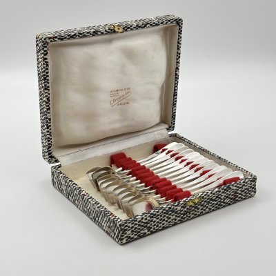 купить Набор из 12-ти ложек для сыпучих продуктов в оригинальном футляре, G. Breysacher, металл, серебрение, картон, ткань, Франция, 1950-1970 гг.