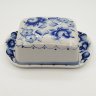 Купить Маслёнка с цветочным декором, фарфор, роспись, Речицкий фарфоровый завод (Гжель), СССР, 1970-1980 гг.