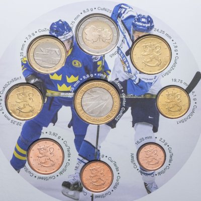 купить Финляндия 2013 официальный набор евро из 9-ти монет "Хоккей" в буклете