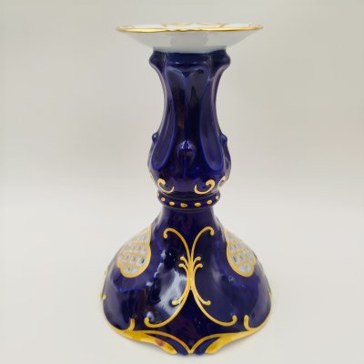 купить Подсвечник кобальтового оттенка с рельефным декором, фарфор, крытье, золочение, Pirken Hammer, Чехословакия, 1970-1990 гг.