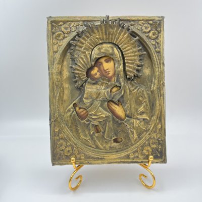 купить Икона в окладе "Образ пресвятой Богородицы Владимирской", дерево, масло, латунь, Российская империя, 1900-1915 гг.