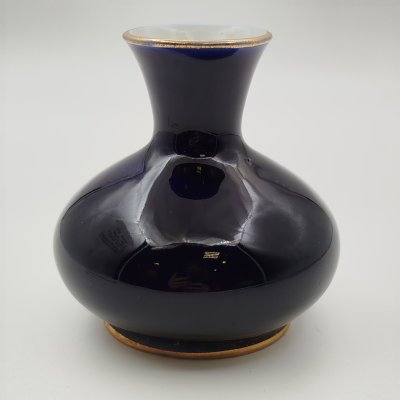 купить Вазочка миниатюрная с золотистой каймой, фарфор, крытье кобальтом, золочение, Ленинградский фарфоровый завод (ЛФЗ), СССР, 1960-1970 гг.