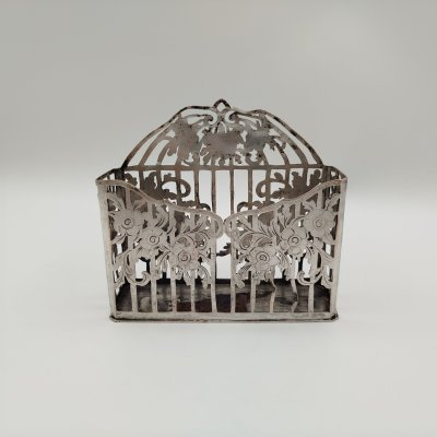 купить Салфетница с ажурным цветочным декором, металл, Европа, 1900-1950 гг.