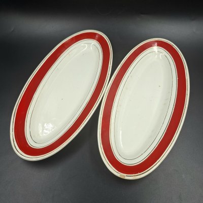 купить Пара селедочниц с каймой красного цвета, фаянс, обводка, золочение, Будянский фаянсовый завод «Серп и молот», СССР, 1957-1965 гг.