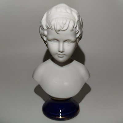купить Миниатюрный бюст "Александр Броньяр" по мотивам одноименного произведения Жана Антуана Гудона, фарфор, бисквит, крытье кобальтом, золочение, Азия, 1980-2000 гг.