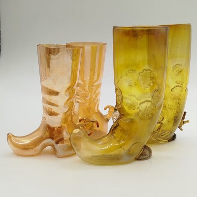 купить Набор из 4-х сувенирных стопок "Сапог" (в подборе), цветное стекло, люстр, выдувание, СССР, 1960-1970 гг.