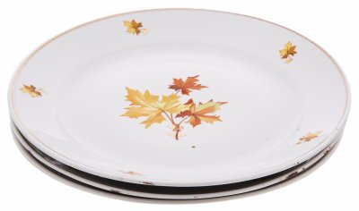 Купить Набор тарелок с декором в виде кленовых листьев на 3 персоны, фарфор, деколь, Дулевский фарфоровый завод ("Дулево"), СССР, 1962 г.