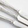 Купить Набор из 3 столовых ножей с рельефным декором на рукояти, металл, серебрение, Фирма "Arthur Krupp", г. Берндорф, Австрия, 1891-1927 гг.