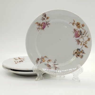 купить Тарелки пирожковые с цветочным декором на 3 персоны, фарфор, деколь, Товарищество М.С. Кузнецова, Российская империя, 1890-1917 гг.
