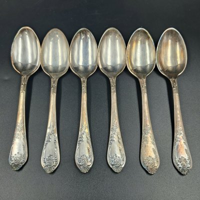 купить Набор из шести десертных ложек с растительным декором, мНЦ (медь-никель-цинк), Вольнянский завод столовых приборов им. Шевченко (ЗiШ, ЗиШ), СССР, 1960-1980 гг.