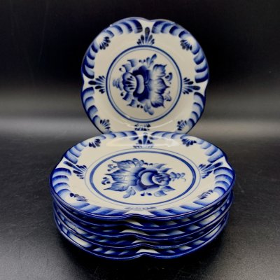 купить Набор из 6-ти десертных тарелок с растительным декором, фарфор, роспись, Гжельская фарфоровая мануфактура «Галактика», Российская Федерация, 1990-2010 гг.