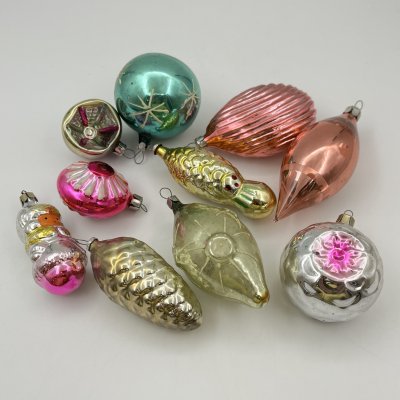купить Набор из 10-ти ёлочных игрушек разной формы и размера, стекло, роспись, металл, СССР, 1960-1980 гг.