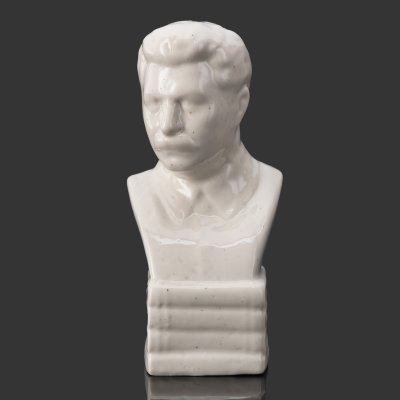 купить Бюст И.В. Сталина, по модели В.Я. Боголюбова, фарфор, глазурь, Гжельский фарфоровый завод, СССР, 1970-1990 гг.