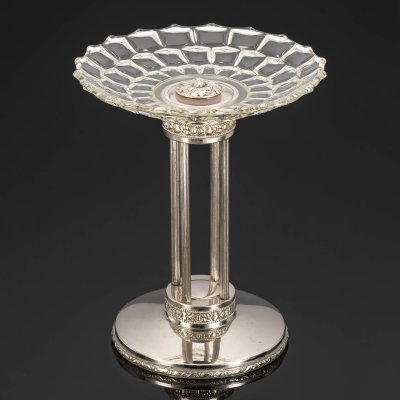 купить Фруктовница, стилизованная под ротонду с колоннами, металл, серебрение, стекло, Bracia Henneberg (Братья Хеннеберг, Варшава), Царство Польское, 1882-1915 гг.