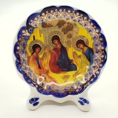 купить Плакетка с иконой на ножках "Святая Троица", Гжель, фарфор, деколь, роспись, золочение, Российская Федерация, 2000-2015 гг.