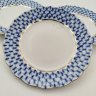 Купить Набор из трех пирожковых тарелок "Кобальтовая сетка", автор рисунка А.А. Яцкевич, фарфор, деколь, золочение, Императорский фарфоровый завод (ИФЗ), Российская Федерация, 1989-1992 гг.