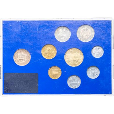 купить Австрия, годовой набор из 8 монет 1984 (с юбилейным 20 шиллингов 1984 "Дворец Графенег" и сувенирным жетоном монетного двора)