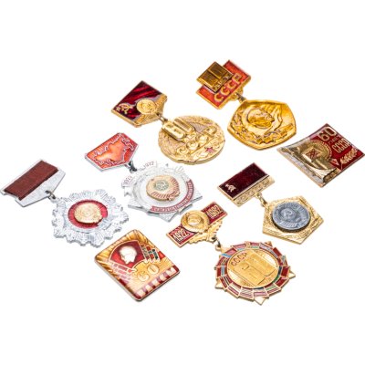 купить Набор начинающего фалериста: тематическая подборка из 8 значков на тему 60-летия СССР, 1980-е гг.