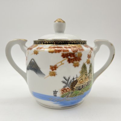 купить Сахарница с пейзажным декором, клеймо "Kutani hand painted Japan", фарфор, роспись, золочение, Япония, 1950-1980 гг.