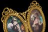 Купить Рамка для фотографий настольная (винтажная), украшенная бантами и растительными элементами, латунь, композитный материал, Европа, 1970-1980 гг.