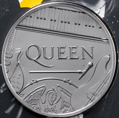 купить Великобритания 5 фунтов 2020 "QUEEN" в буклете