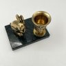 Купить Подсвечник настольный "Заяц" (на одну свечу), латунь, змеевик, Российская Федерация, 2000-2020 гг.