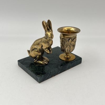 купить Подсвечник настольный "Заяц" (на одну свечу), латунь, змеевик, Российская Федерация, 2000-2020 гг.