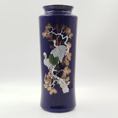 купить Ваза кобальтового цвета, украшенная изображением журавлей, фарфор, деколь, крытье, золочение, Япония, 1970-1990 гг.