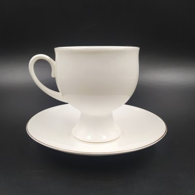 купить Пара кофейная "Золотая лента", автор формы Н.П. Славина, фарфор, отводка золотом, Ленинградский фарфоровый завод (ЛФЗ), Российская Федерация, 1992-2001 гг.