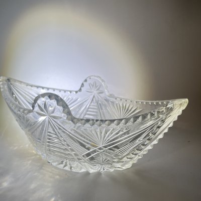 купить Салатник-ладья с резным геометрическим декором, хрусталь, алмазная грань, СССР, 1970-1990 гг.