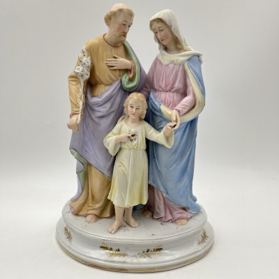 купить Статуэтка "Святое семейство", фарфор, роспись, золочение, Европа, 1970-1980 гг.