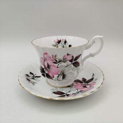 купить Чайная (кофейная) пара, украшенная цветочным декором, Richmond, фарфор, деколь, золочение, Великобритания, 1980-1990 гг.